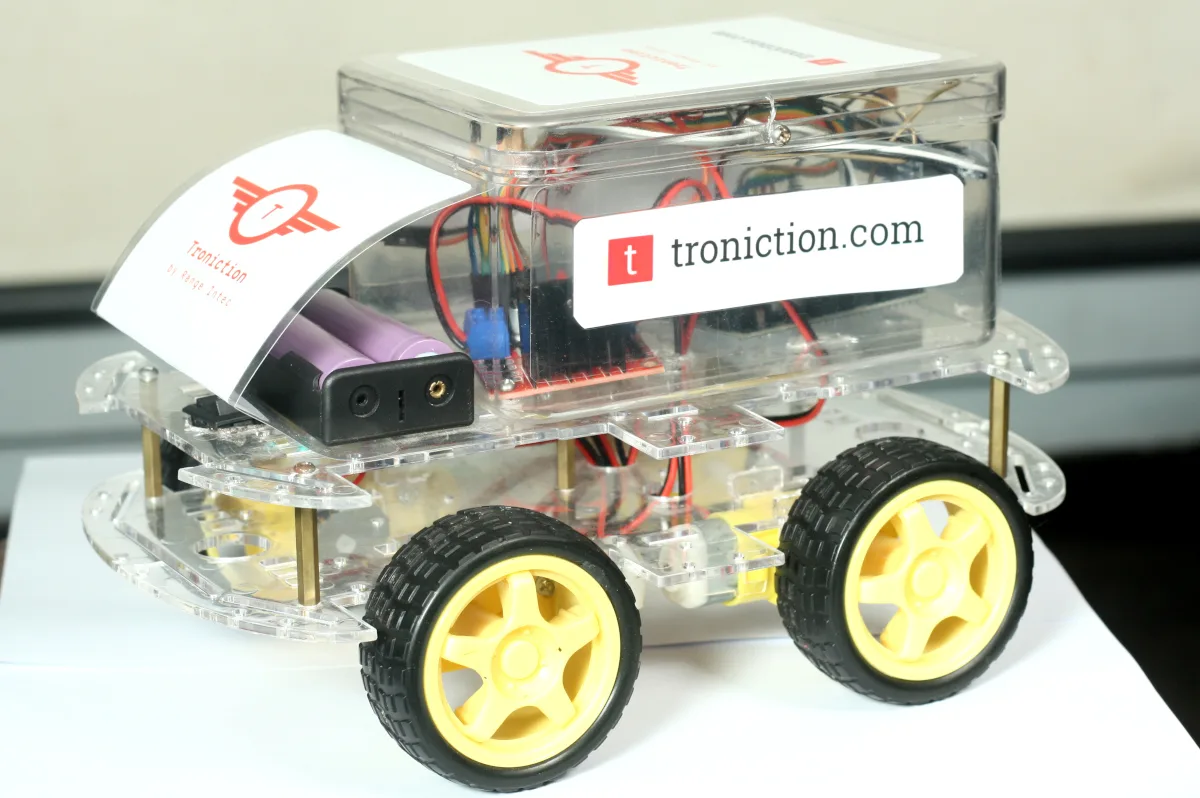 A finished Arduino car built from this guide