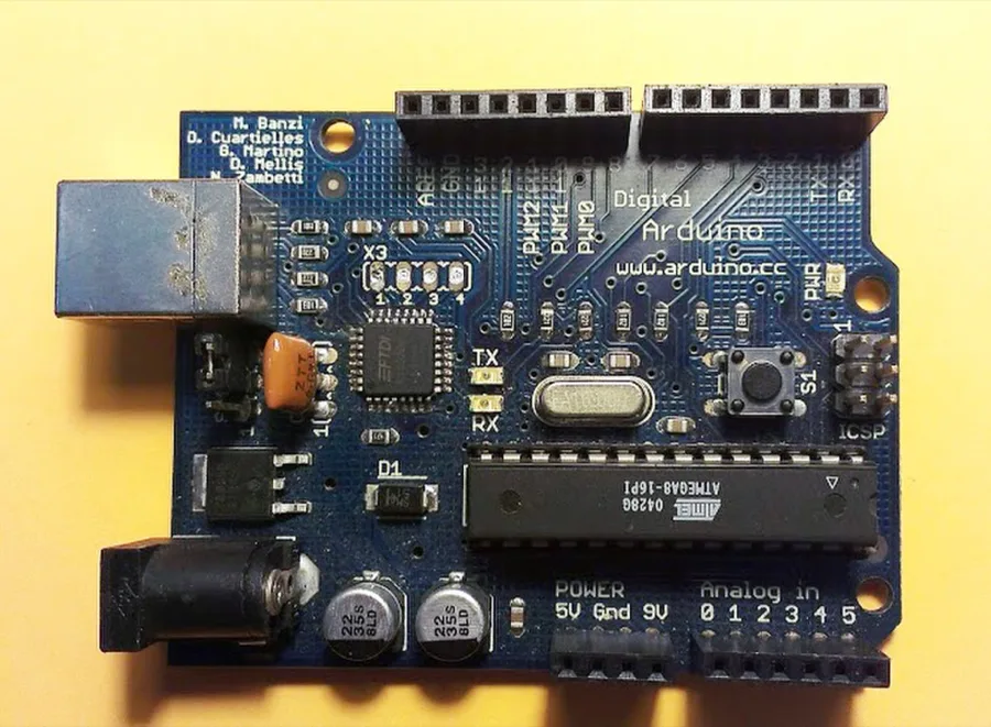 Early Arduino board, late 2005